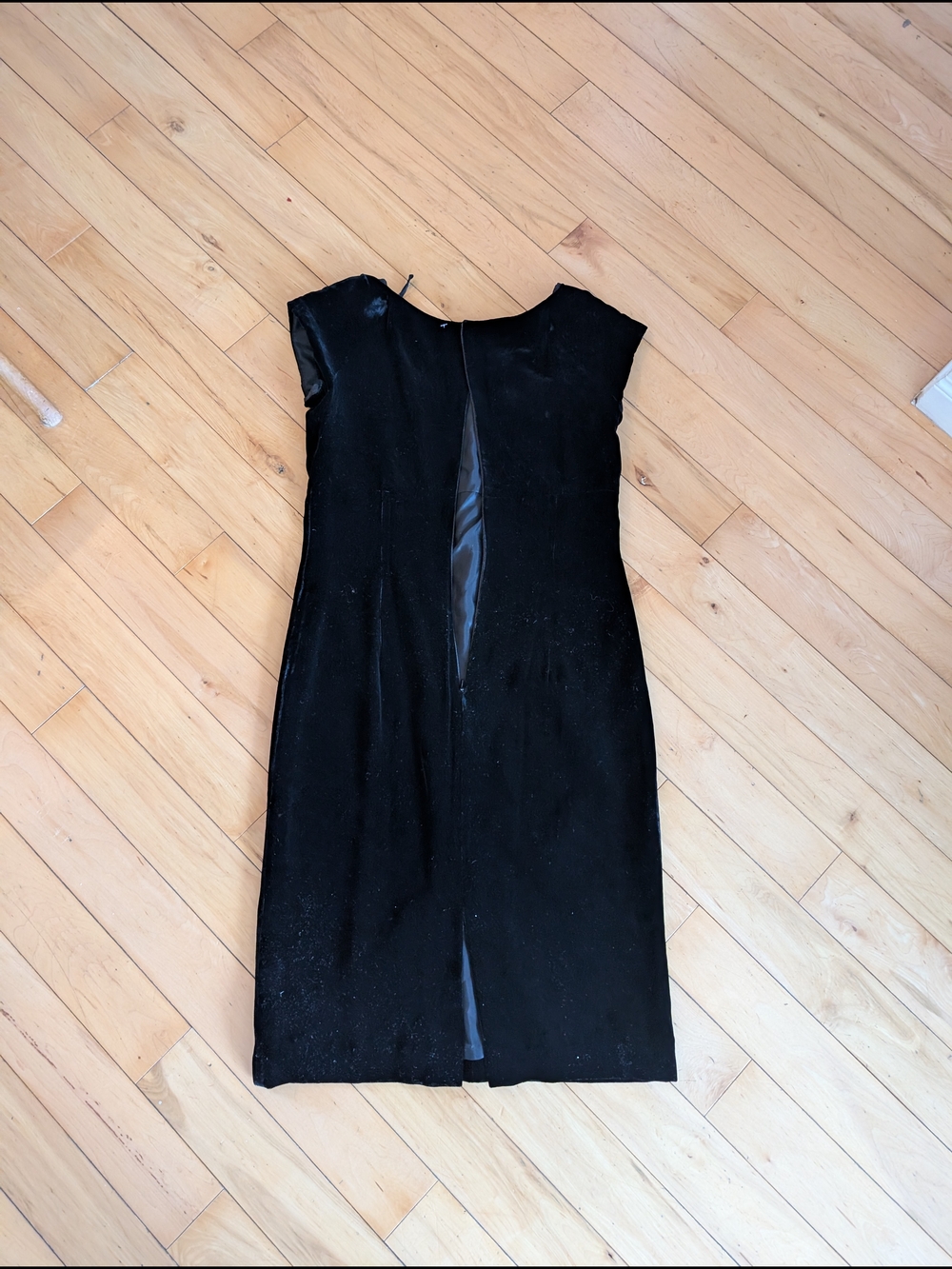 Ralph Lauren Black Velvet Midi Dress - Picture 2 of 3
